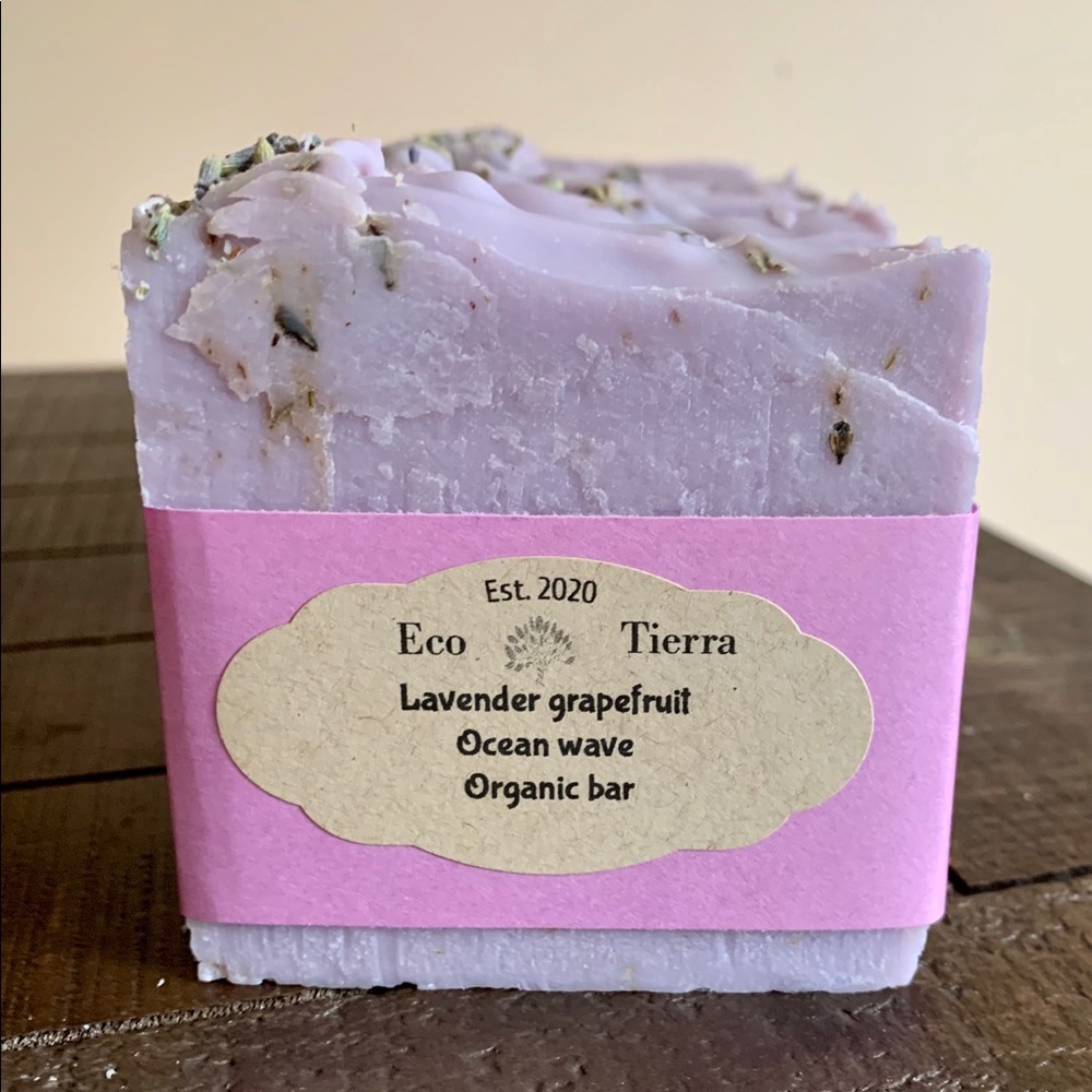 Handmade soap - Picture 4 of 5